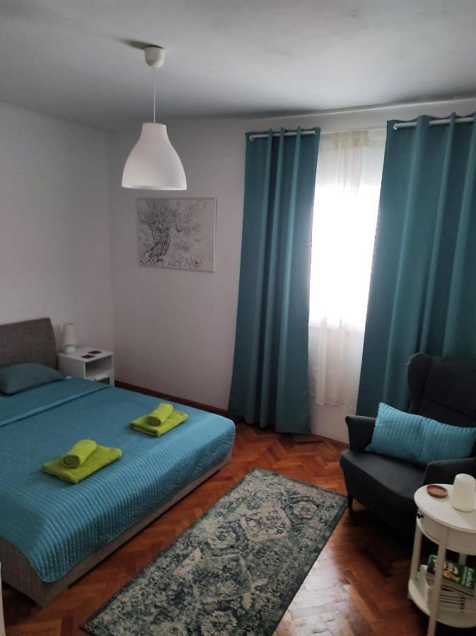 Lumar Holidays And Apartments Preko Exterior foto
