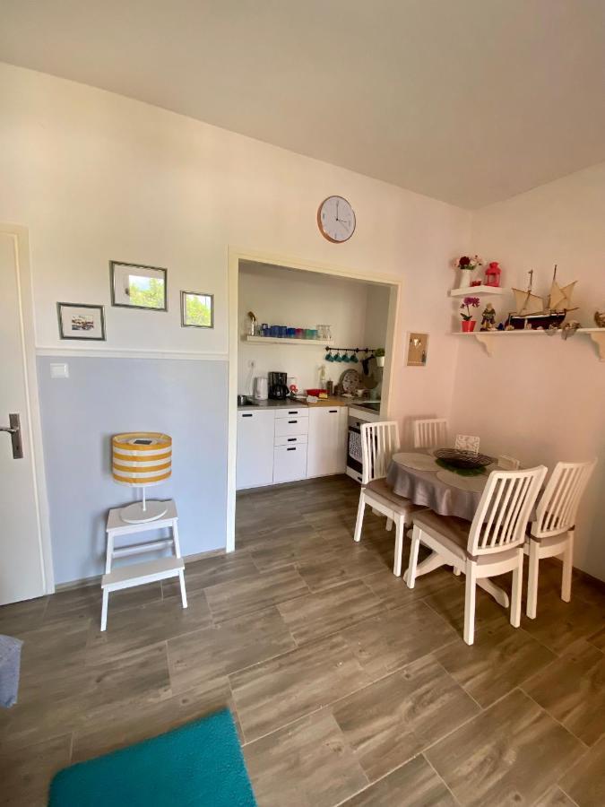 Lumar Holidays And Apartments Preko Exterior foto